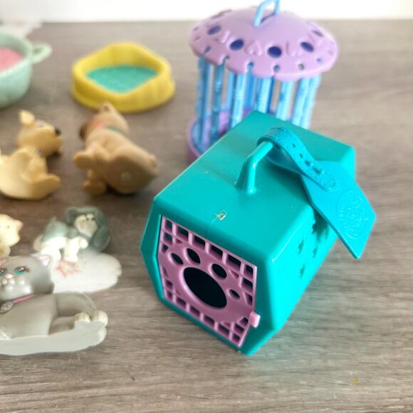 Vintage Littlest Pet Shop Mixed Pets and Accessories Lot Cats Dogs & Pets Kenner - Picture 9 of 10